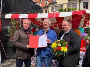 Am 1. Mai wurde Georg Siebert für seine 50-jährige Mitgliedschaft in der SPD geehrt.